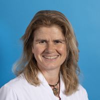 Dr. Nicolette Arends Dr. Nicolette Arends